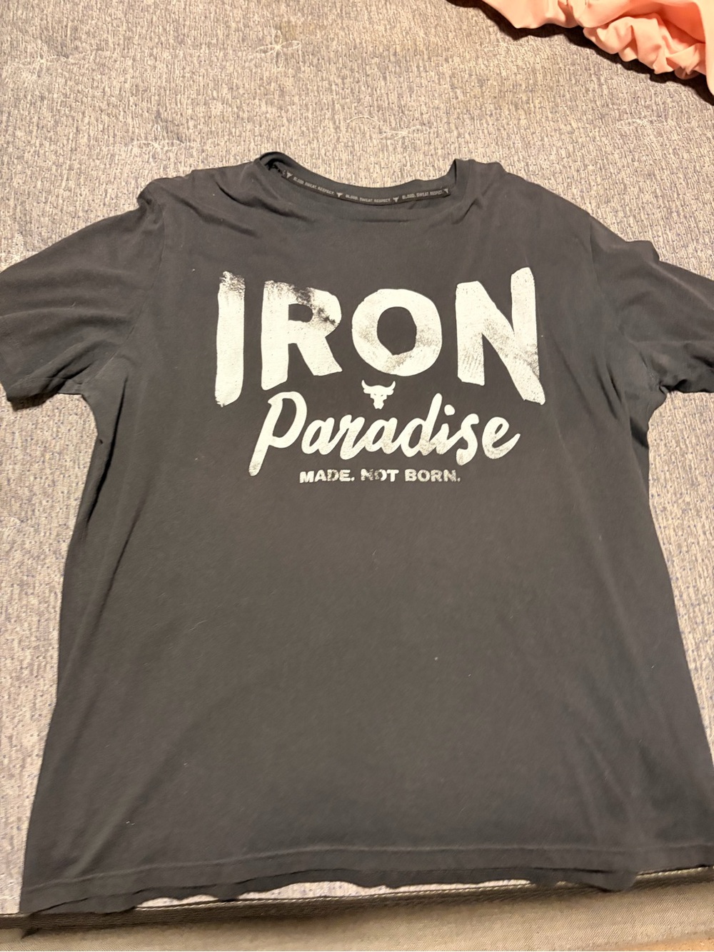 Under Armour Men's Black Graphic 'Iron Paradise' Tee